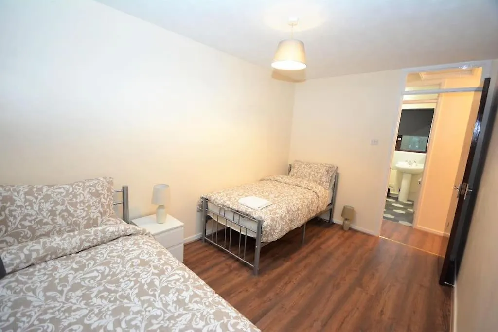 Spacious 3 Bedroom House In Beckton London United Kingdom