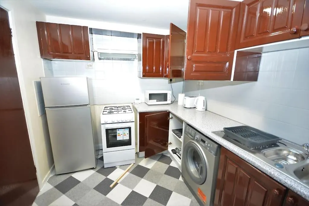 Holiday home Spacious 3 Bedroom House In Beckton London