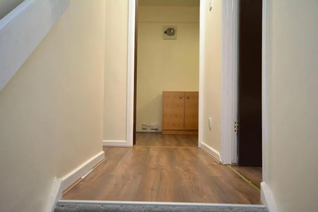 Holiday home Spacious 3 Bedroom House In Beckton London United Kingdom
